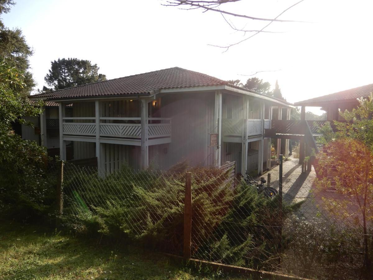 Appartement Au Domaine Du Golf Dans Residence De Vacance モリエ・エマー エクステリア 写真