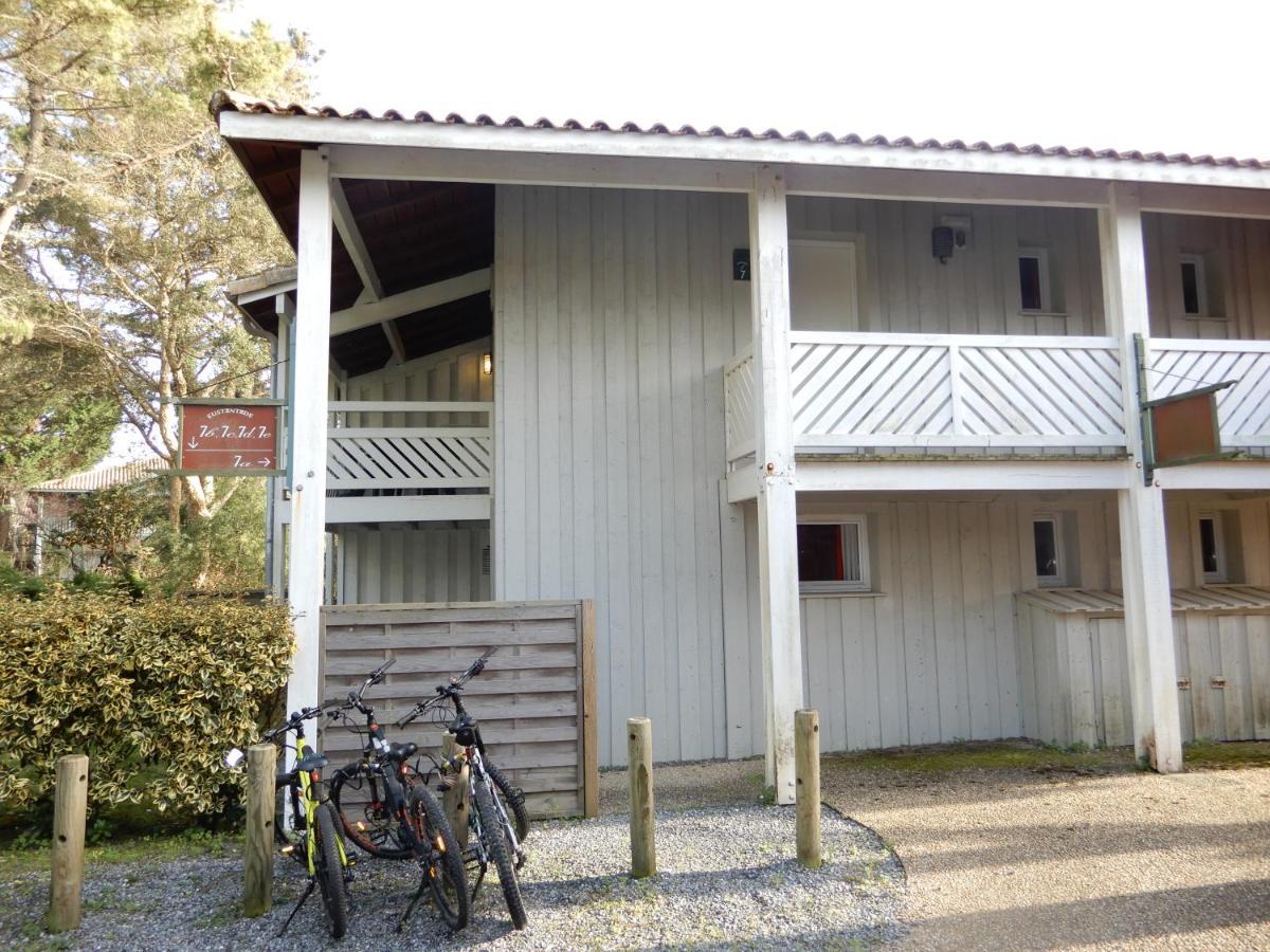Appartement Au Domaine Du Golf Dans Residence De Vacance モリエ・エマー エクステリア 写真